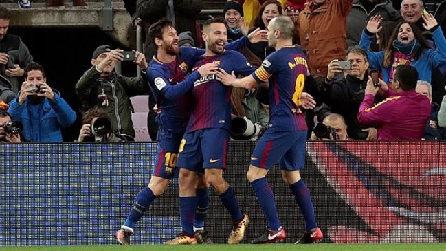 Barcelona logró una cómoda victoria frente a Levante para continuar firme en lo más alto Barcelona logró una cómoda victoria frente a Levante para continuar firme en lo más alto