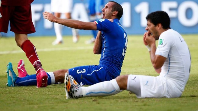 Luis Suárez confesó que lloró cuando Barcelona lo aceptó tras la mordida a Chiellini Luis Suárez confesó que lloró cuando Barcelona lo aceptó tras la mordida a Chiellini
