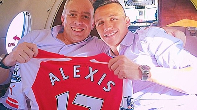Felicevich fue señalado en Inglaterra como clave en la caída del traspaso de Alexis a Manchester City Felicevich fue señalado en Inglaterra como clave en la caída del traspaso de Alexis a Manchester City