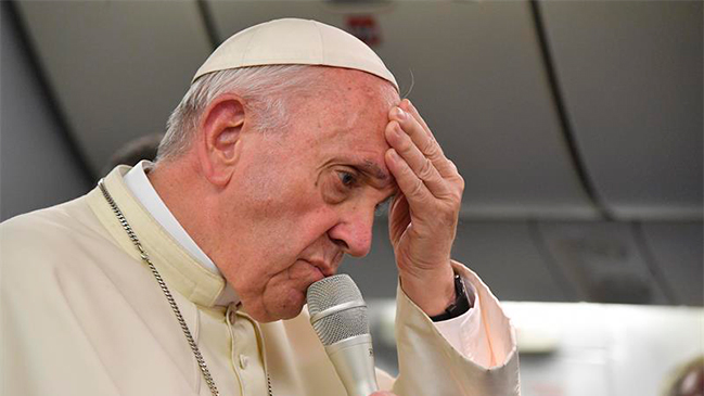 Francisco pide perdón por dichos sobre Barros: 