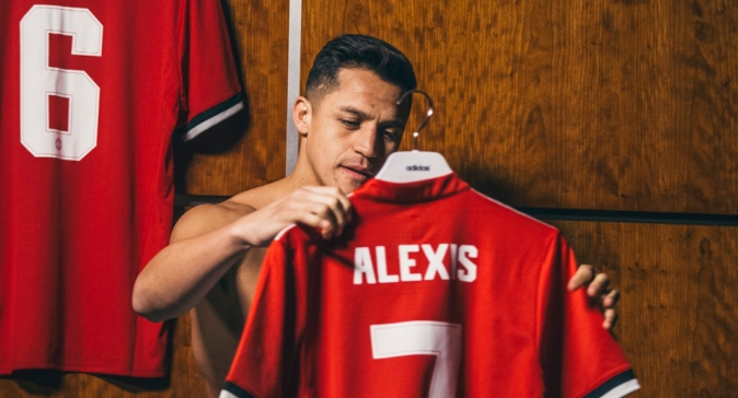 La bienvenida que le dieron a Alexis Sánchez en Manchester United La bienvenida que le dieron a Alexis Sánchez en Manchester United