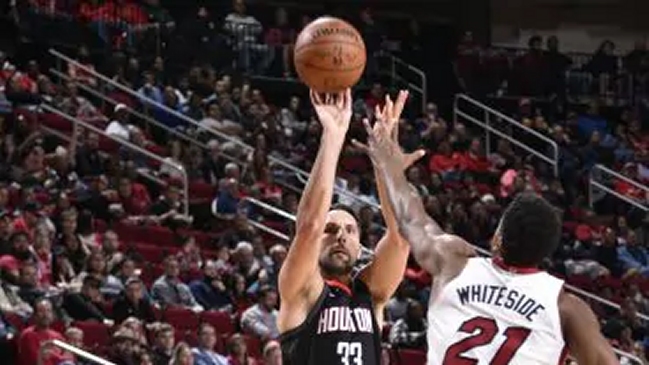 Houston Rockets superó a Miami Heat en duelo de líderes de división en la NBA