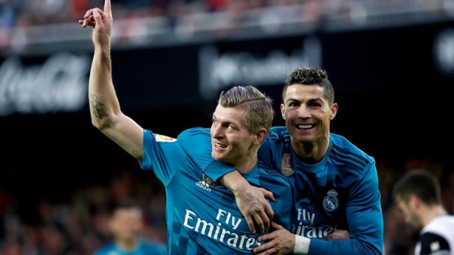 Real Madrid sanó las heridas apabullando a Valencia en la liga española Real Madrid sanó las heridas apabullando a Valencia en la liga española