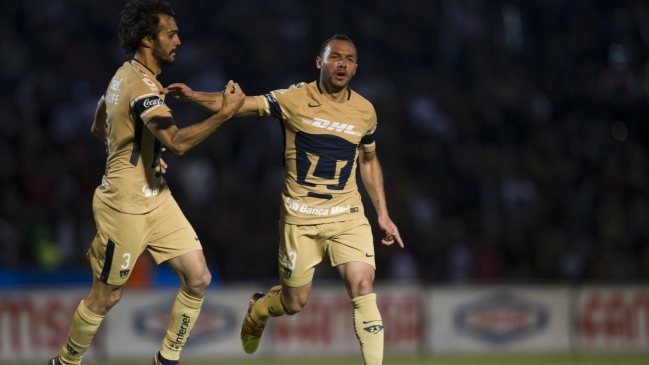 Marcelo Díaz fue figura en empate de Pumas UNAM en México