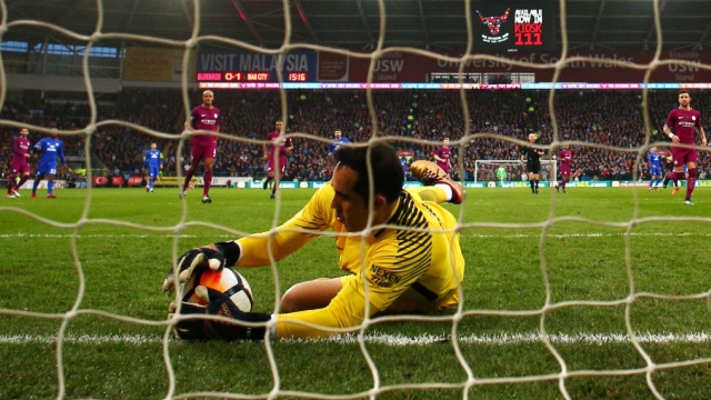 Claudio Bravo lideró la clasificación de Manchester City a octavos de la Copa FA Claudio Bravo lideró la clasificación de Manchester City a octavos de la Copa FA