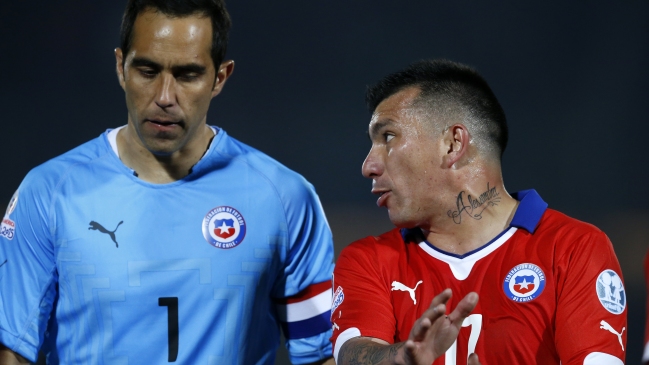 Claudio Bravo y Gary Medel expresaron su apoyo a la Claudio Bravo y Gary Medel expresaron su apoyo a la