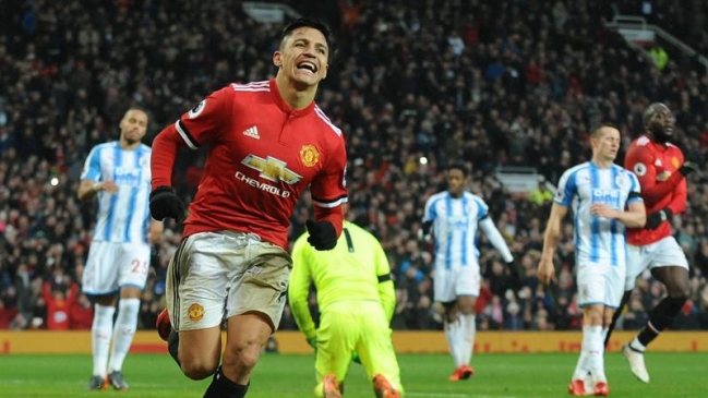Rafael Benítez: Manchester United era un muy buen equipo, con Alexis son un poco mejores Rafael Benítez: Manchester United era un muy buen equipo, con Alexis son un poco mejores