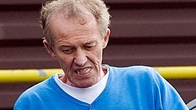 Ex técnico inglés es condenado por 43 cargos de abuso sexual