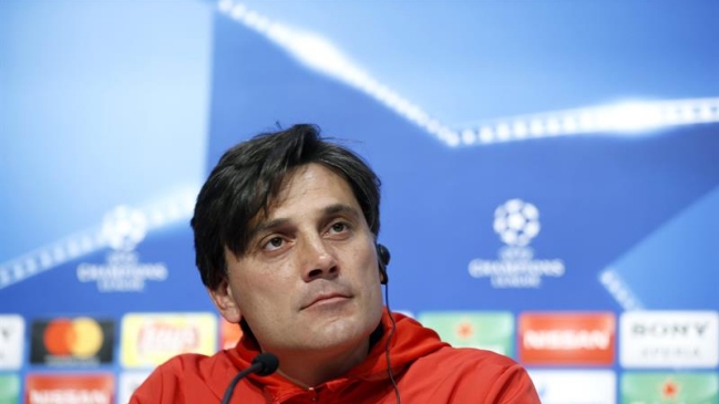 Vincenzo Montella entregó tácticas extremas para frenar a Alexis: Puedo intentarlo con un candado Vincenzo Montella entregó tácticas extremas para frenar a Alexis: Puedo intentarlo con un candado