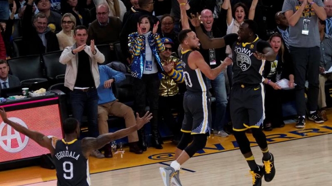 Golden State Warriors regresó al triunfo gracias a un inspirado Stephen Curry