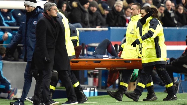 Neymar sufrió esguince y fisura en el pie derecho y es duda para revancha ante Real Madrid Neymar sufrió esguince y fisura en el pie derecho y es duda para revancha ante Real Madrid