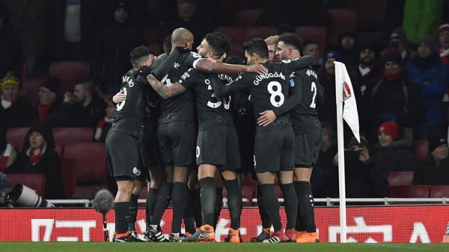Manchester City de Claudio Bravo recibirá a Chelsea por una nueva fecha de la liga inglesa Manchester City de Claudio Bravo recibirá a Chelsea por una nueva fecha de la liga inglesa