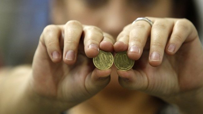 Conductor de Osorno quiso pagar un parte de 70 mil pesos con monedas de 10 Conductor de Osorno quiso pagar un parte de 70 mil pesos con monedas de 10