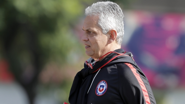Rueda llegó a Suecia para preparar los amistosos de La Roja Rueda llegó a Suecia para preparar los amistosos de La Roja