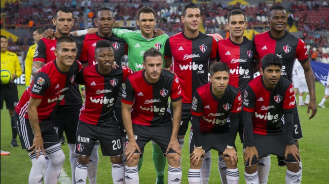 Toselli y Henríquez se quedaron sin técnico en Atlas