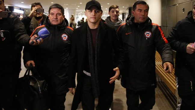 Alexis Sánchez arribó a Estocolmo y tuvo gran recibimiento de los hinchas Alexis Sánchez arribó a Estocolmo y tuvo gran recibimiento de los hinchas