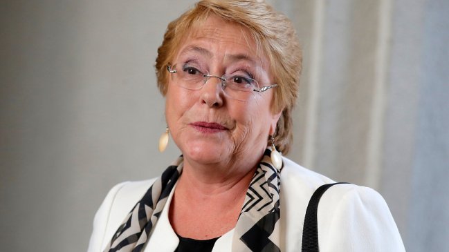 Michelle Bachelet obtuvo permiso del Congreso para viajar fuera del país