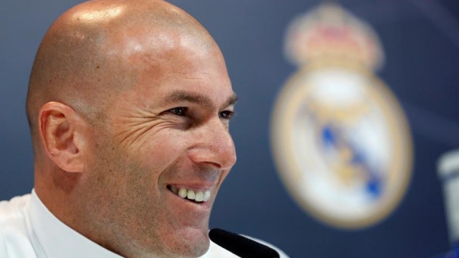 Zidane y su futuro en Real Madrid: Me gustaría seguir la próxima temporada Zidane y su futuro en Real Madrid: Me gustaría seguir la próxima temporada