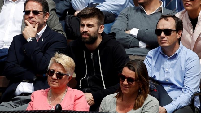 Piqué fue insultado tras presenciar serie de Copa Davis entre España y Alemania Piqué fue insultado tras presenciar serie de Copa Davis entre España y Alemania