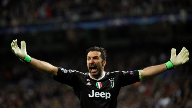 Gianluigi Buffon: El árbitro debió quedarse en casa, cobró una falta que solo él vio Gianluigi Buffon: El árbitro debió quedarse en casa, cobró una falta que solo él vio