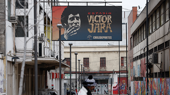 Gobierno habilitará el Estadio Víctor Jara para atender a inmigrantes