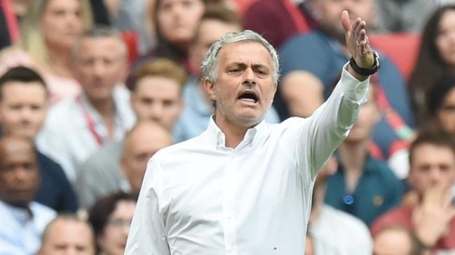 Mourinho le cerró la puerta a Real Madrid y descartó partida de David De Gea Mourinho le cerró la puerta a Real Madrid y descartó partida de David De Gea