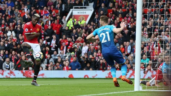 Manchester United de Alexis Sánchez sufrió para vencer en la agonía a Arsenal Manchester United de Alexis Sánchez sufrió para vencer en la agonía a Arsenal