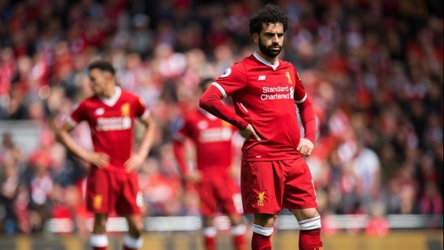Federación inglesa decidió dejar sin sanción a Salah por golpear a jugador de Stoke City Federación inglesa decidió dejar sin sanción a Salah por golpear a jugador de Stoke City
