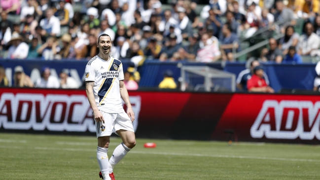 Zlatan Ibrahimovic reveló gigantesca oferta que rechazó del fútbol chino Zlatan Ibrahimovic reveló gigantesca oferta que rechazó del fútbol chino