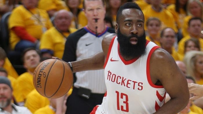 Houston Rockets recuperó su ventaja sobre Utah Jazz gracias a James Harden y Eric Gordon