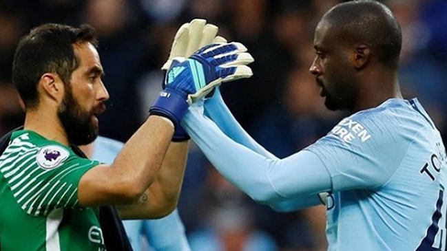 La emotiva despedida de Claudio Bravo a Yaya Touré: La emotiva despedida de Claudio Bravo a Yaya Touré: