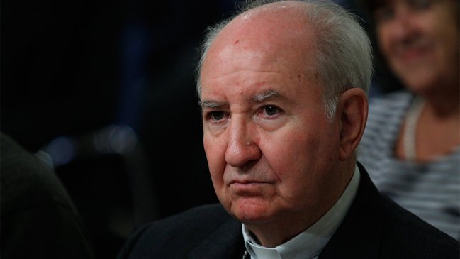 Cardenal Errázuriz no viajará a Roma a reunión clave con el papa Francisco