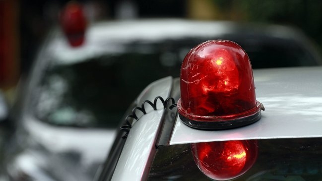 Capitán de Carabineros fue detenido por golpear a su esposa en Puerto Varas Capitán de Carabineros fue detenido por golpear a su esposa en Puerto Varas