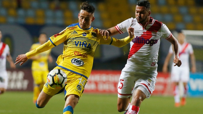 Everton no pudo vencer a Curicó Unido y se mantuvo en zona de riesgo en el torneo Everton no pudo vencer a Curicó Unido y se mantuvo en zona de riesgo en el torneo