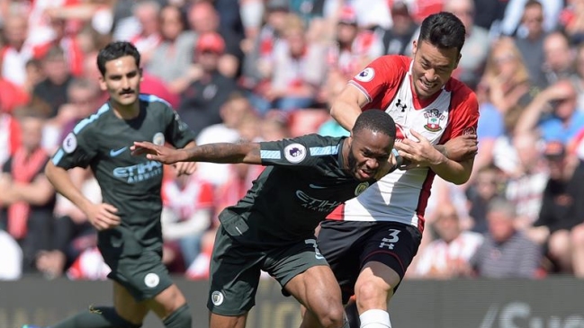 Manchester City derrotó a Southampton con Bravo en cancha y llegó a 100 puntos en la Premier Manchester City derrotó a Southampton con Bravo en cancha y llegó a 100 puntos en la Premier