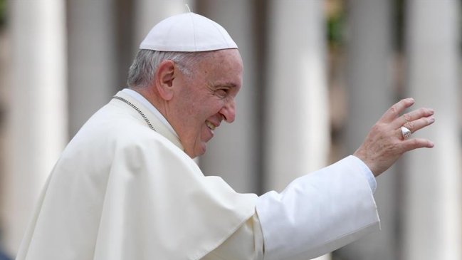 Obispos chilenos se reunieron por segunda vez con el papa Francisco en el Vaticano Obispos chilenos se reunieron por segunda vez con el papa Francisco en el Vaticano