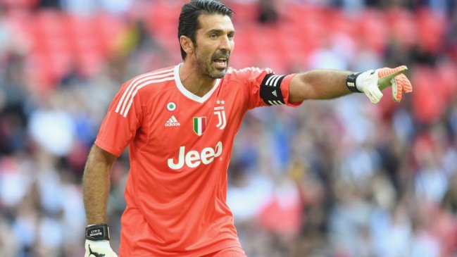 Medio italiano especula con interés de Klopp para fichar a Buffon en Liverpool Medio italiano especula con interés de Klopp para fichar a Buffon en Liverpool