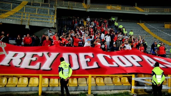Hinchas de Independiente de Avellaneda fueron tiroteados en un bus en Colombia Hinchas de Independiente de Avellaneda fueron tiroteados en un bus en Colombia