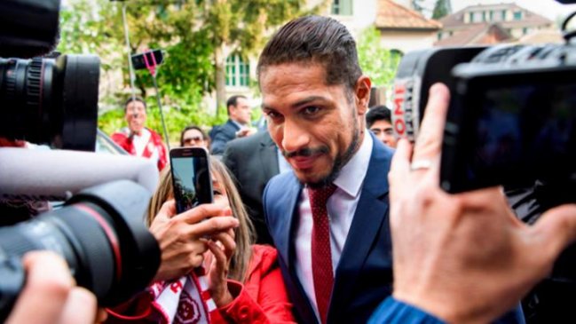 Medios peruanos afirman que Gianni Infantino recibirá a Paolo Guerrero en la sede de la FIFA Medios peruanos afirman que Gianni Infantino recibirá a Paolo Guerrero en la sede de la FIFA