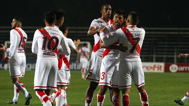 Curicó Unido se hizo fuerte ante Huachipato y obtuvo su segundo triunfo del campeonato Curicó Unido se hizo fuerte ante Huachipato y obtuvo su segundo triunfo del campeonato