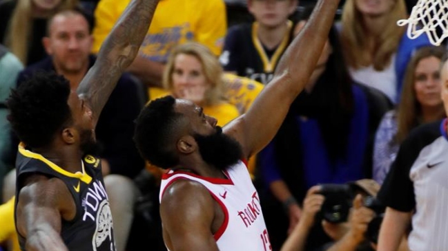 Houston igualó serie ante Golden State con vibrante triunfo en la final del Oeste Houston igualó serie ante Golden State con vibrante triunfo en la final del Oeste