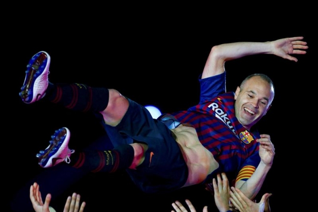A Japón los pasajes: Vissel Kobe será el nuevo club de Andrés Iniesta A Japón los pasajes: Vissel Kobe será el nuevo club de Andrés Iniesta