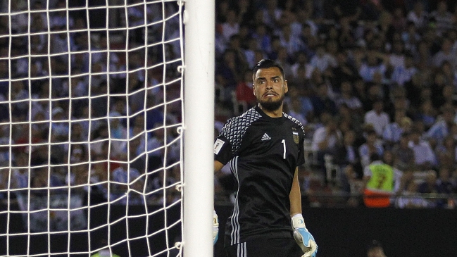 Esposa de Sergio Romero reveló que médicos le dijeron que llegaría bien al Mundial Esposa de Sergio Romero reveló que médicos le dijeron que llegaría bien al Mundial