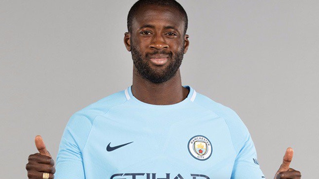 Yaya Touré abrió la opción de fichar en Manchester United Yaya Touré abrió la opción de fichar en Manchester United