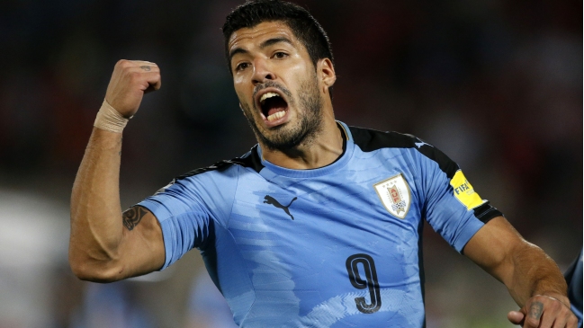 Luis Suárez y Diego Godín solidarizan con Guerrero y apoyan carta de rivales de Perú Luis Suárez y Diego Godín solidarizan con Guerrero y apoyan carta de rivales de Perú