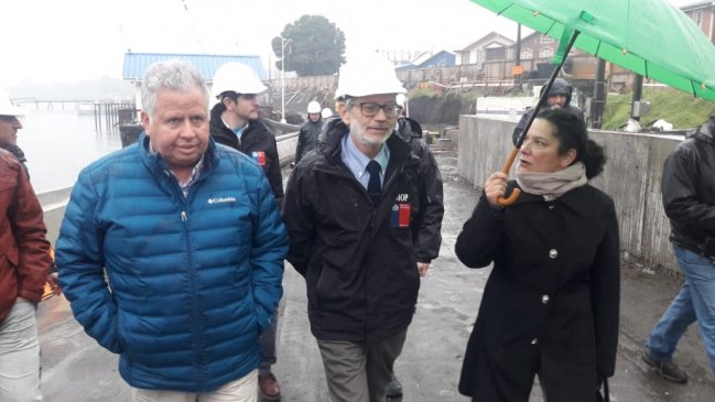 Ministro de Obras Públicas anunció doble vía Ruta 5 Sur en Chiloé