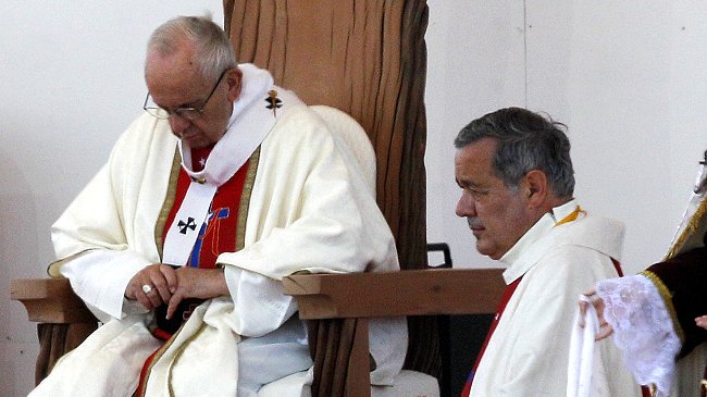 Trasciende que El Vaticano anunciará remoción de obispo Barros antes de llegada de Scicluna