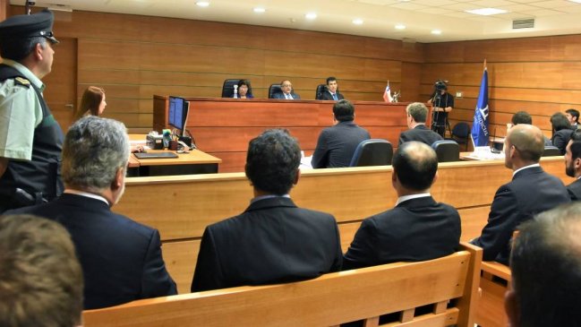 Suspenden formalización de ex oficiales de Carabineros en caso Huracán