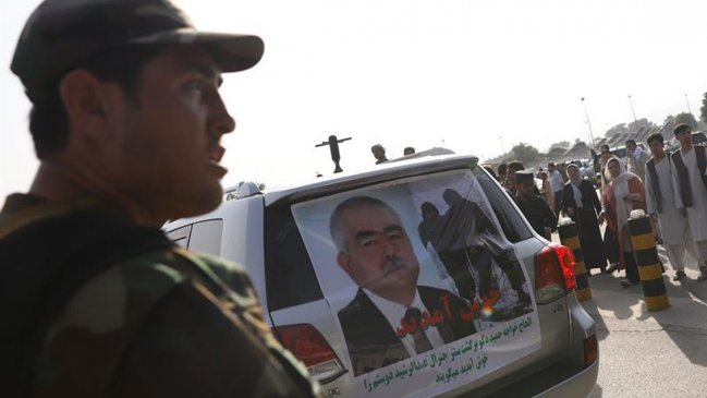 Atentado suicida contra vicepresidente de Afganistán dejó al menos 15 muertos