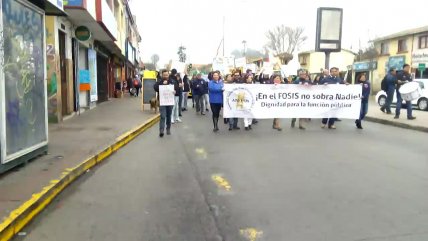   Trabajadores del Fosis marcharon en La Serena en el marco de su protesta nacional 